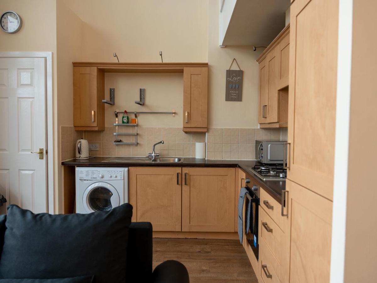 Luxury 2 Bed Apartment - Near Heathrow, Legoland, Windsor Slough Zewnętrze zdjęcie